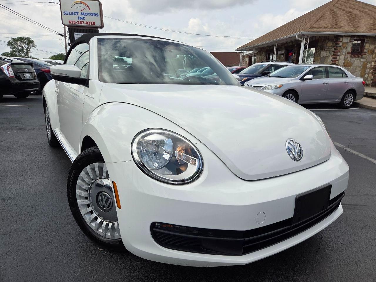 Volkswagen Beetle 2.5L Convertible 2013