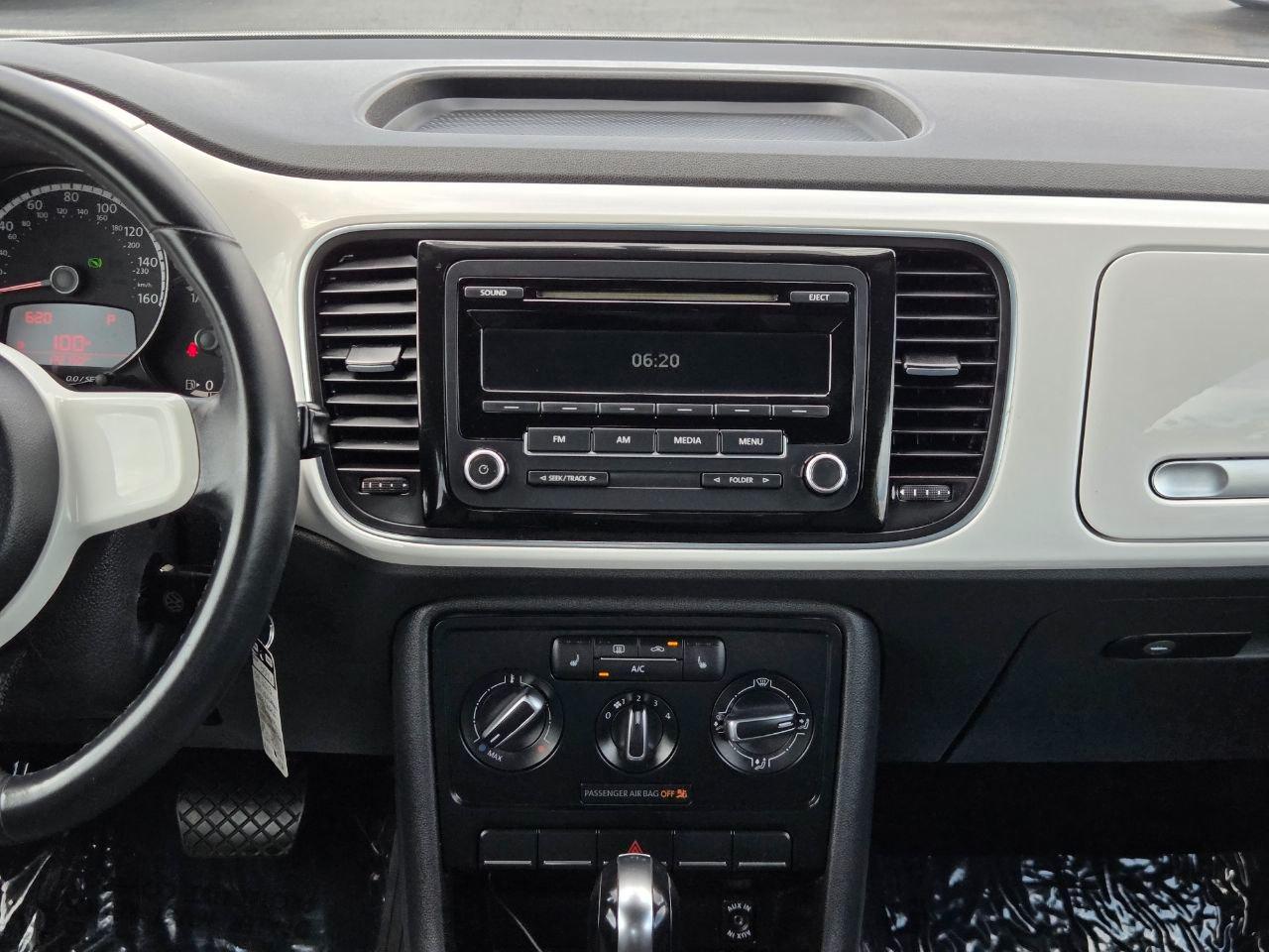 Volkswagen Beetle 2.5L Convertible 2013