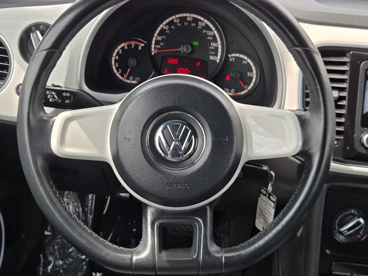 Volkswagen Beetle 2.5L Convertible 2013