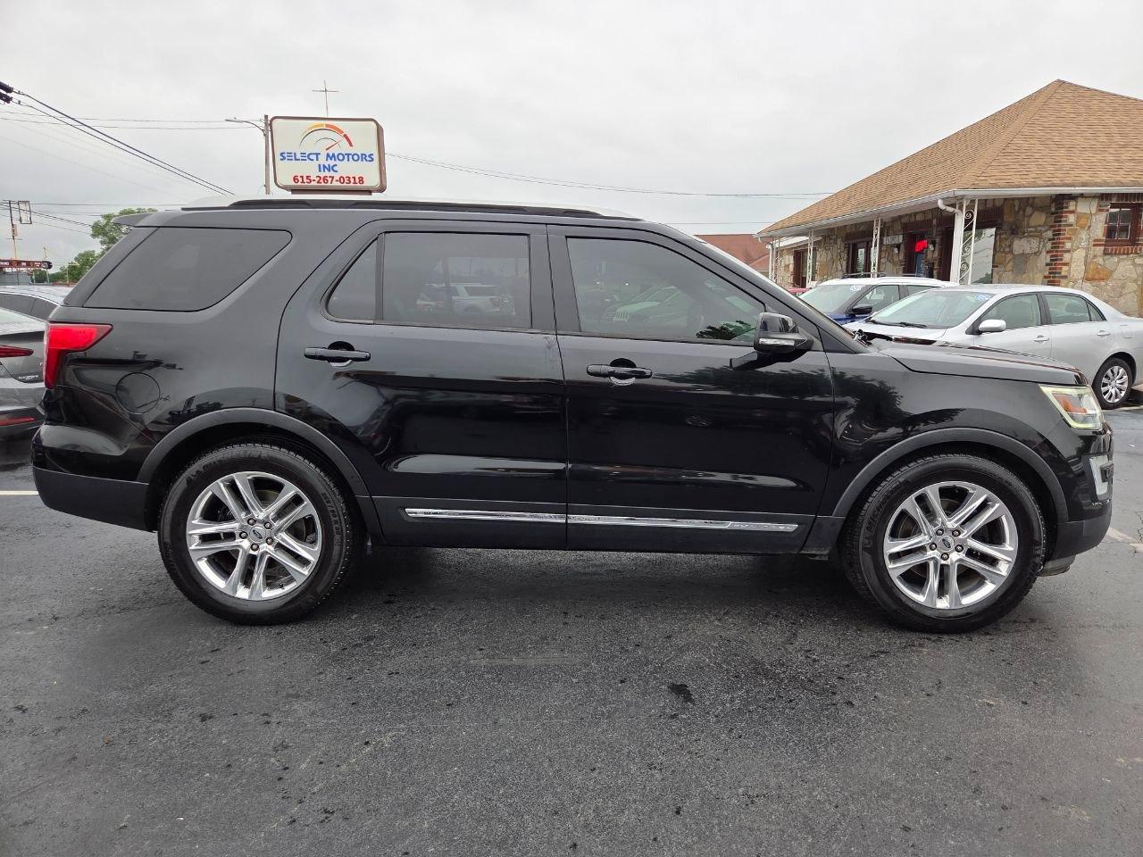 Ford Explorer XLT FWD 2017