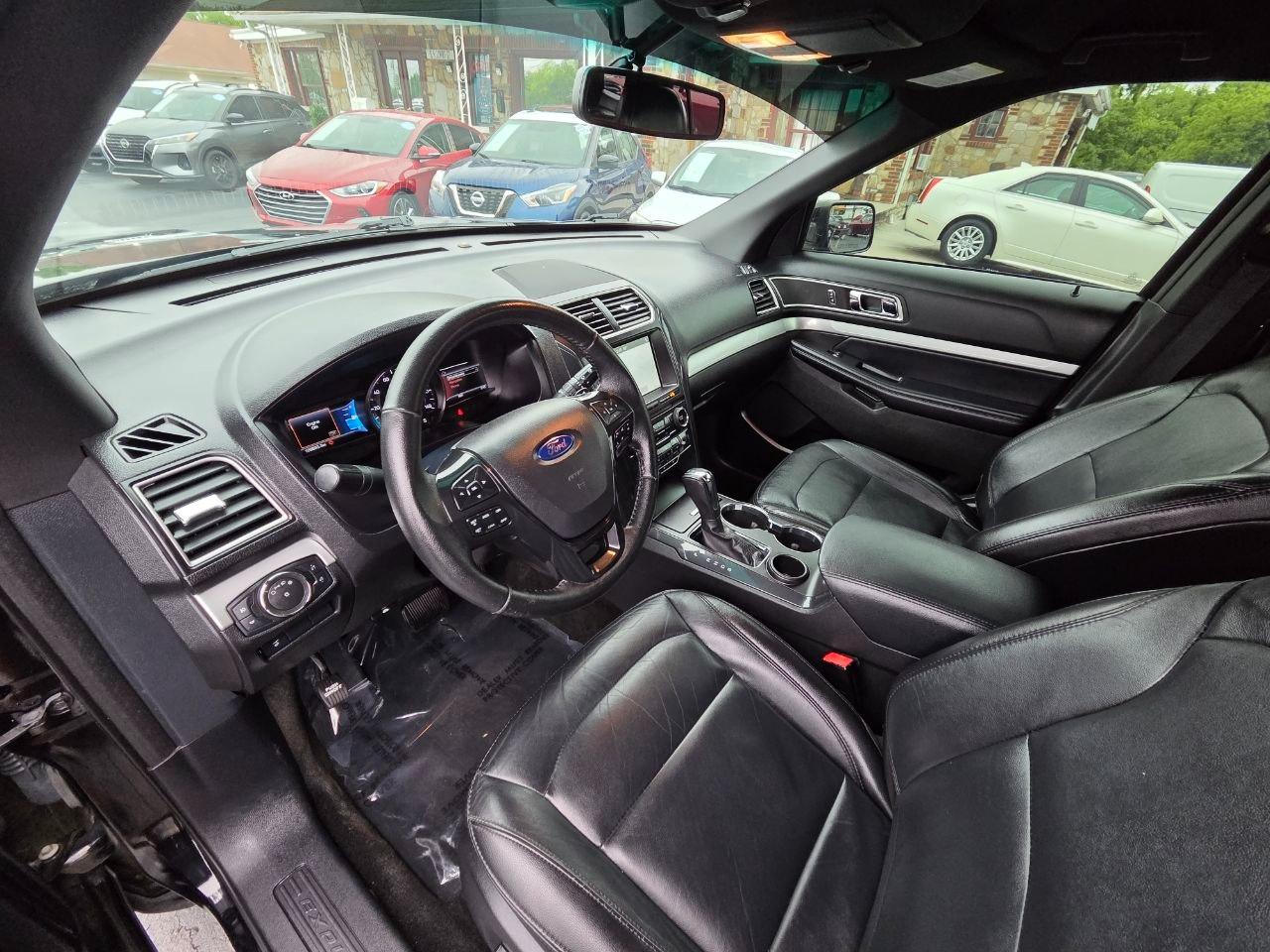 Ford Explorer XLT FWD 2017