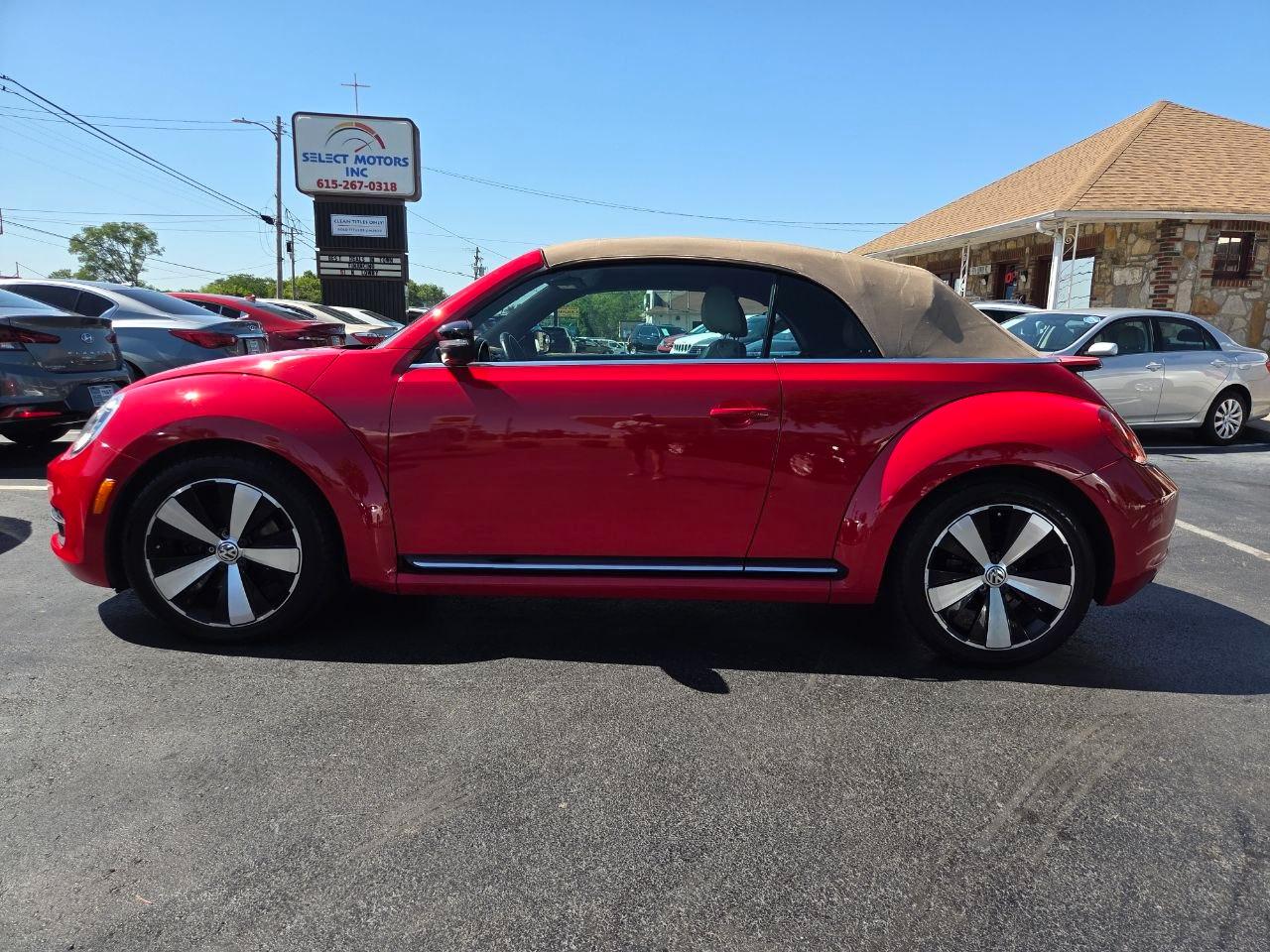 Volkswagen Beetle  2013