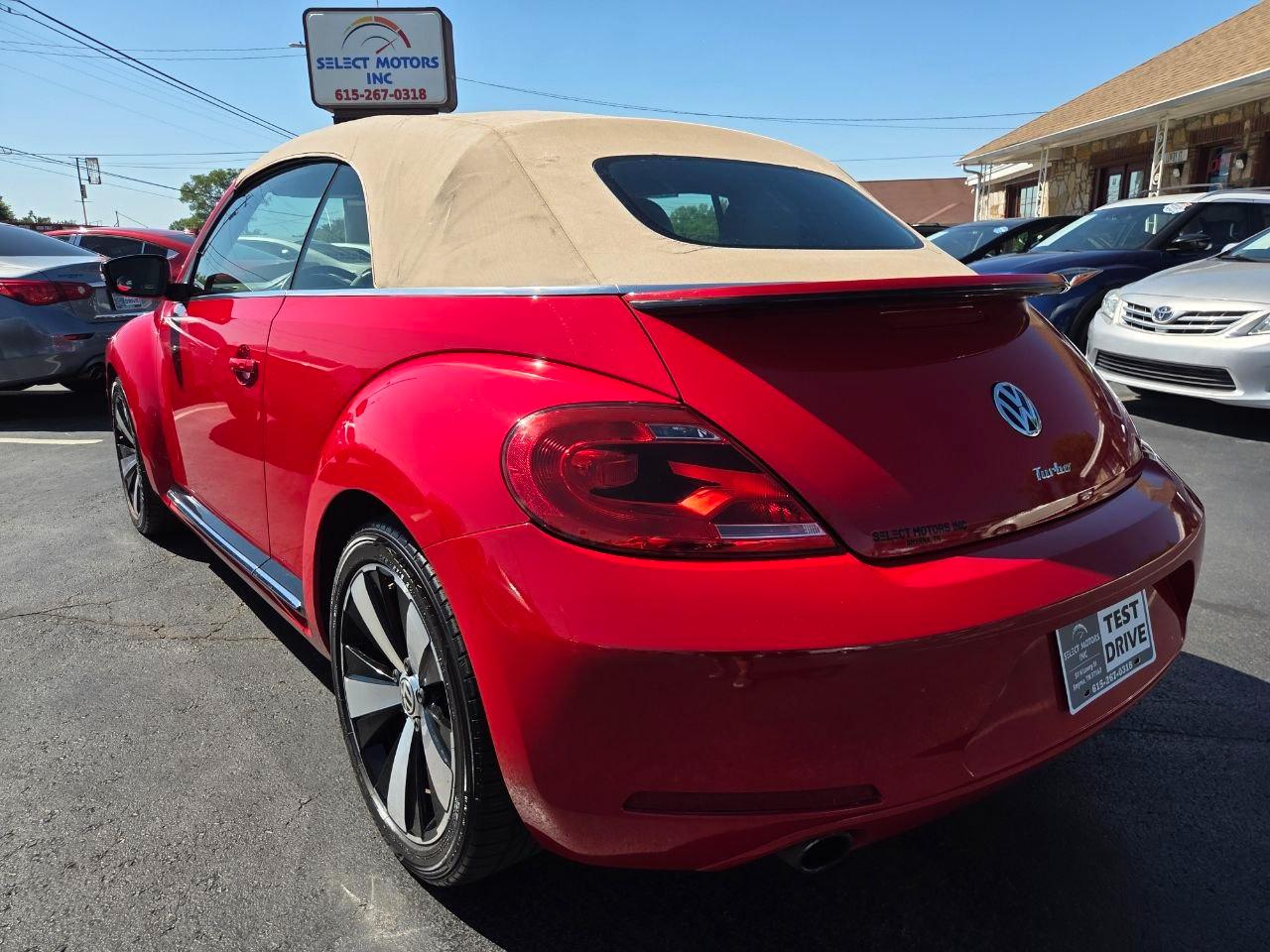Volkswagen Beetle  2013