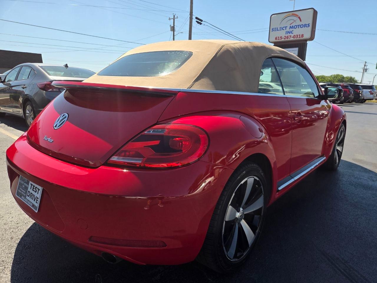 Volkswagen Beetle  2013