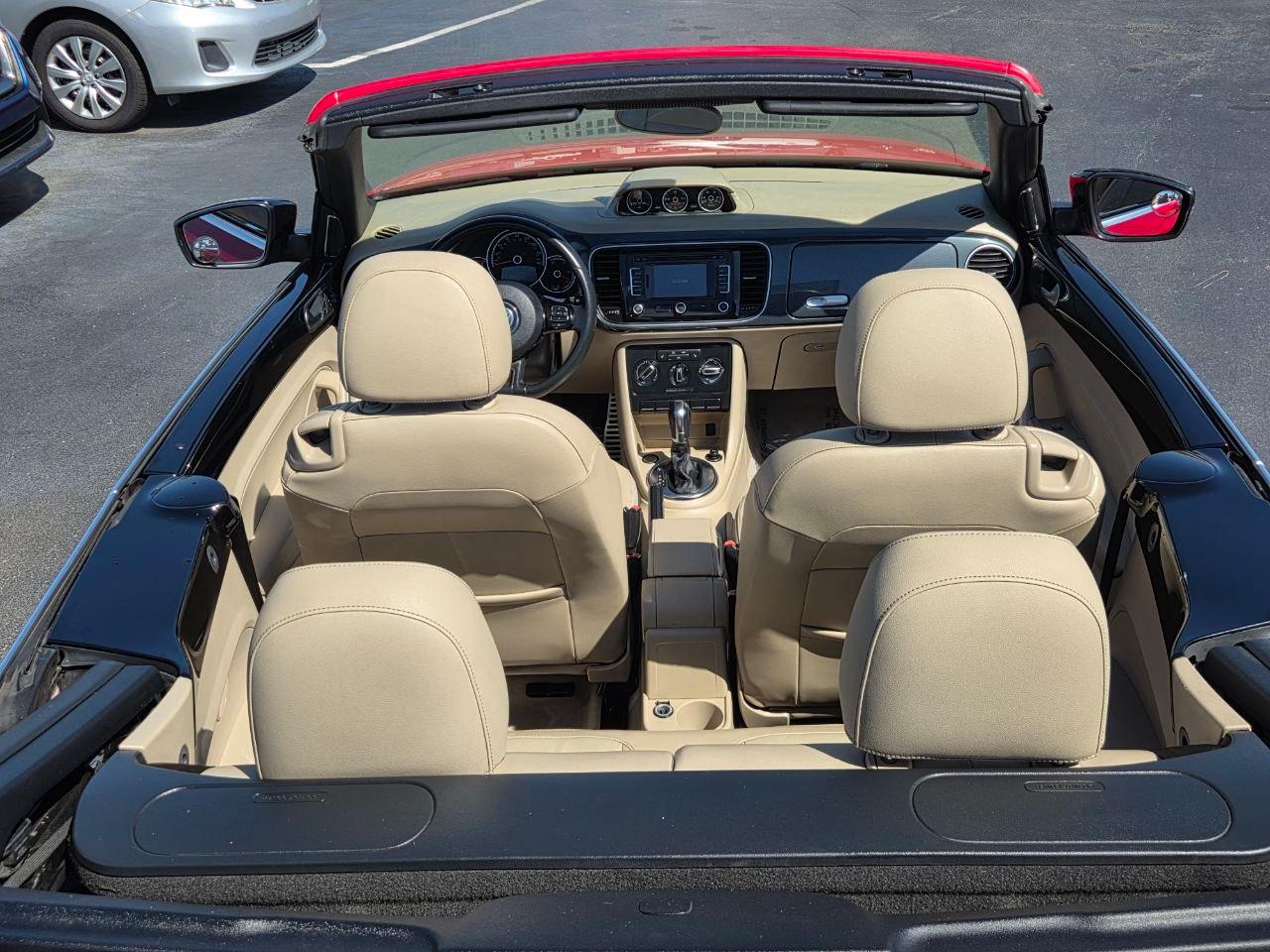 Volkswagen Beetle  2013