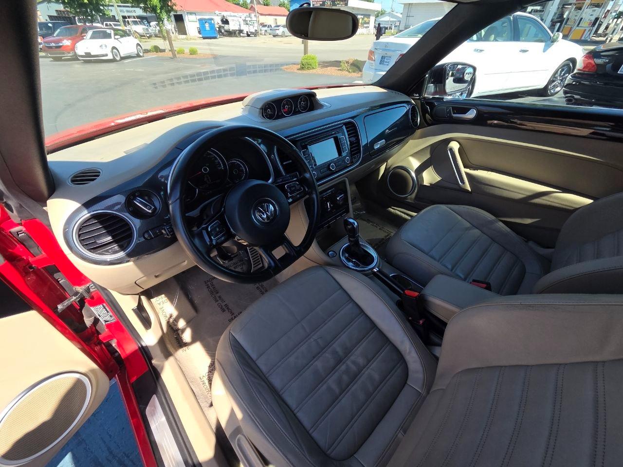 Volkswagen Beetle  2013