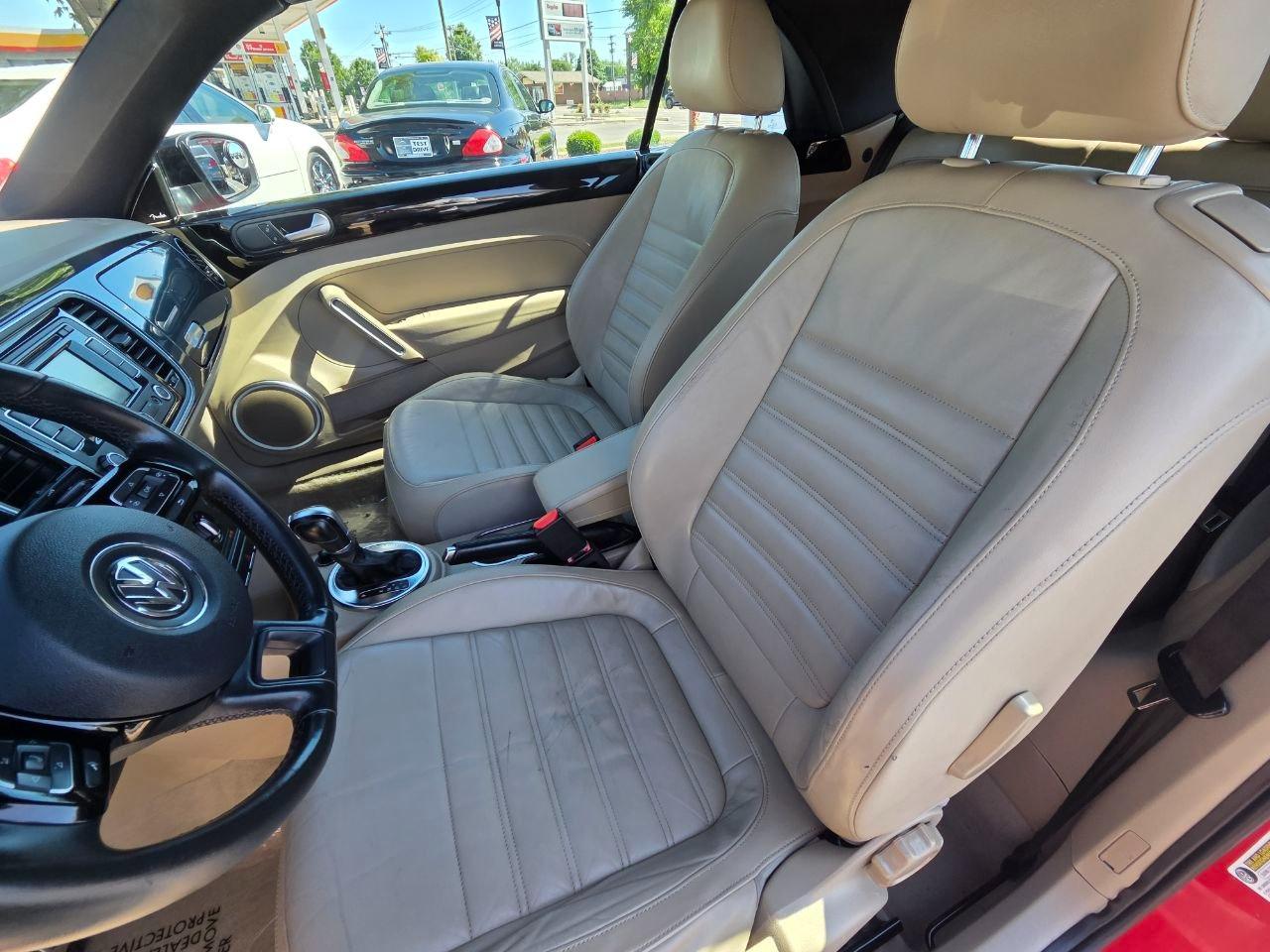 Volkswagen Beetle  2013