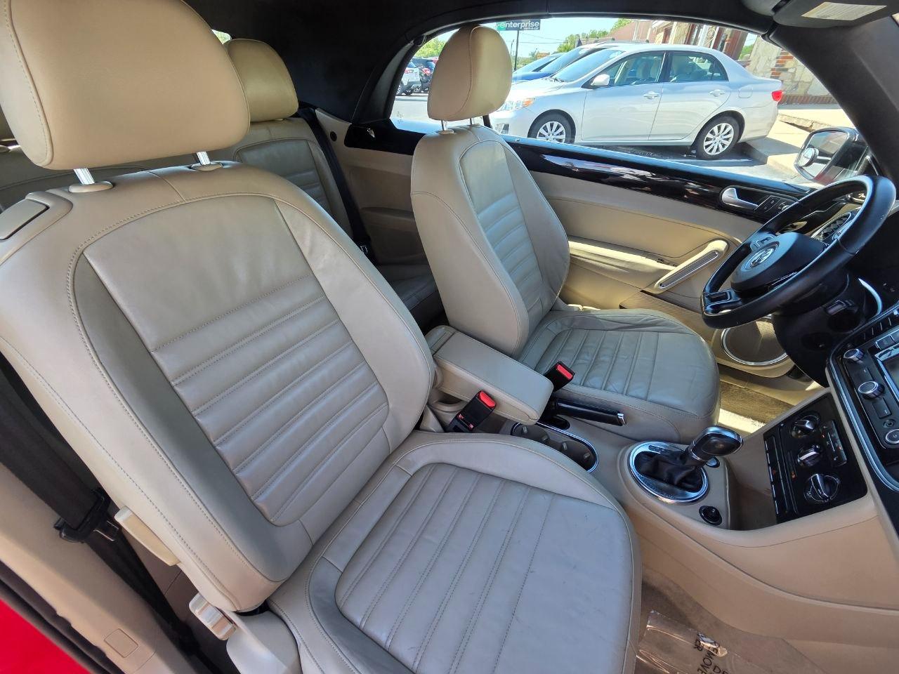 Volkswagen Beetle  2013