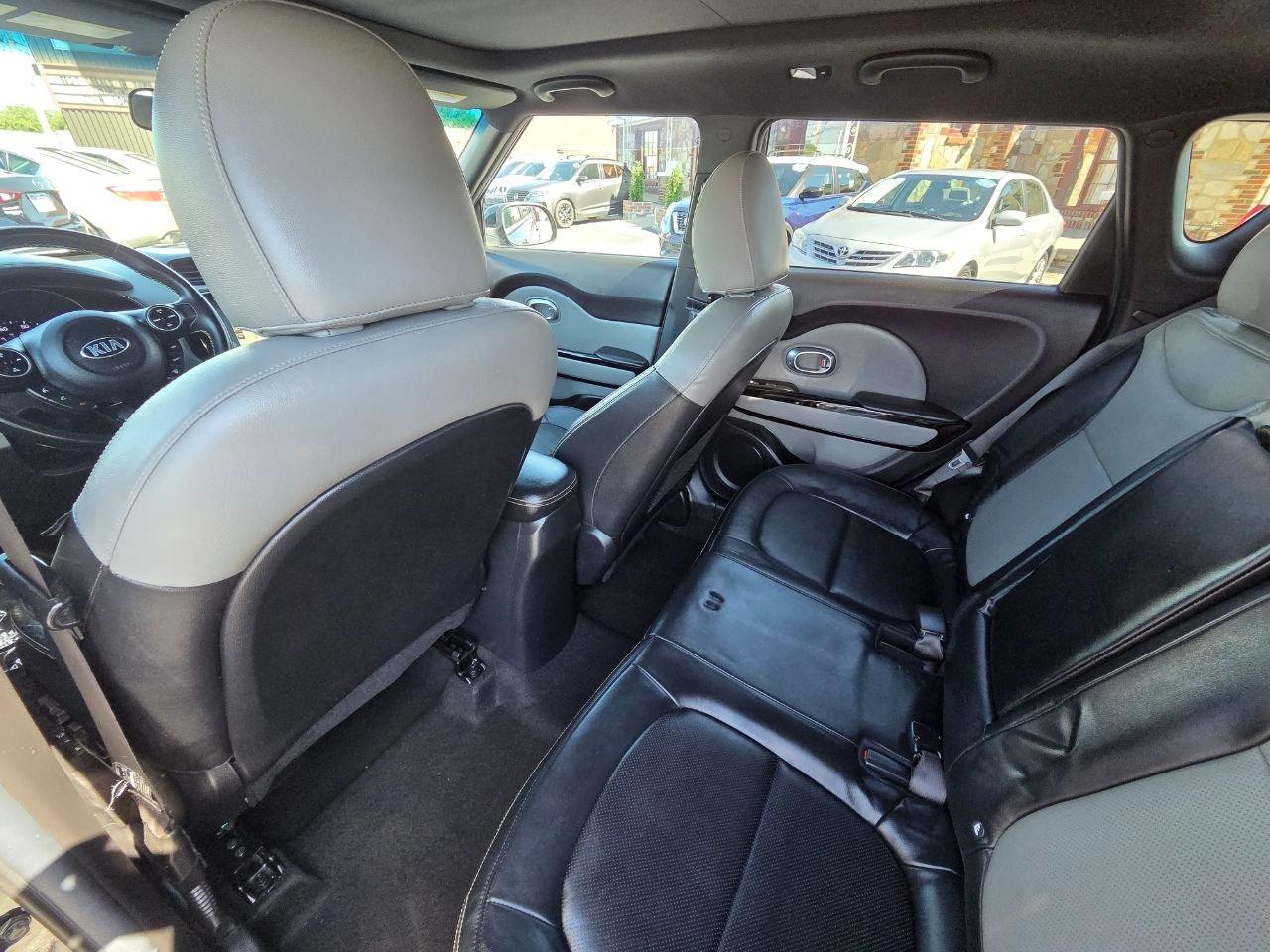 Kia Soul ! w/Premium Package 2015