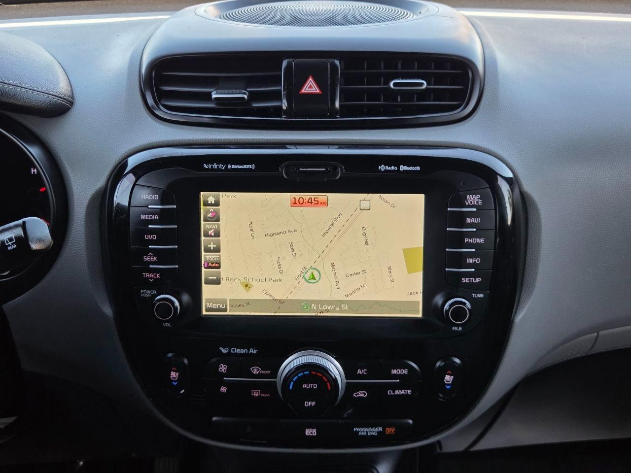 Kia Soul ! w/Premium Package 2015