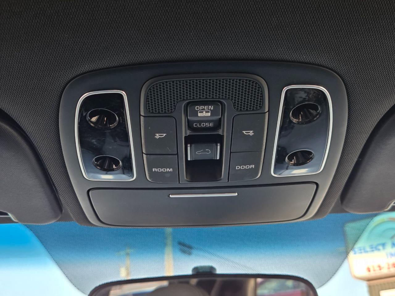 Kia Soul ! w/Premium Package 2015