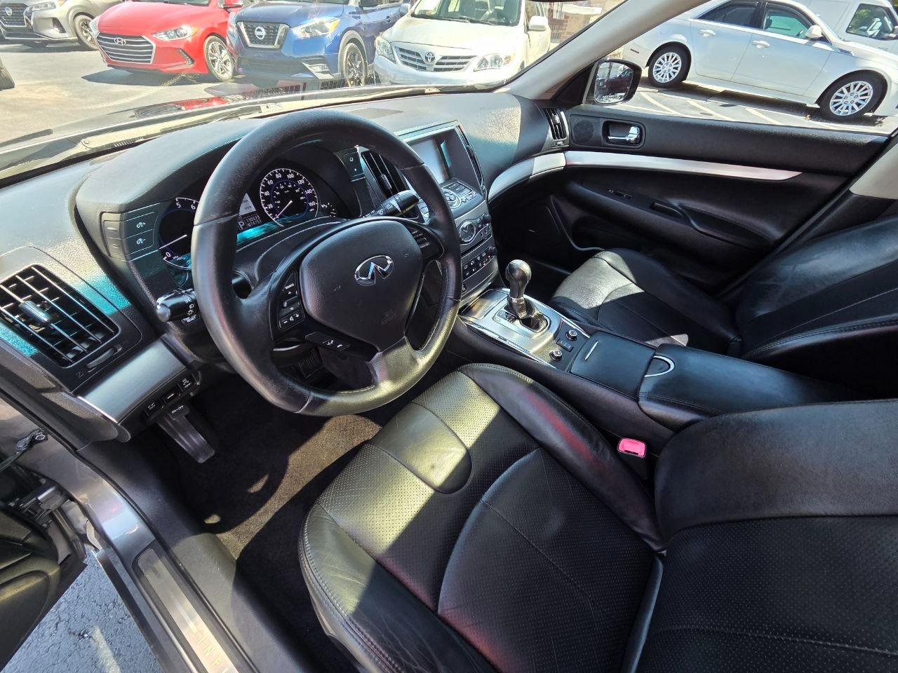 Infiniti G Sedan 37x AWD 2013