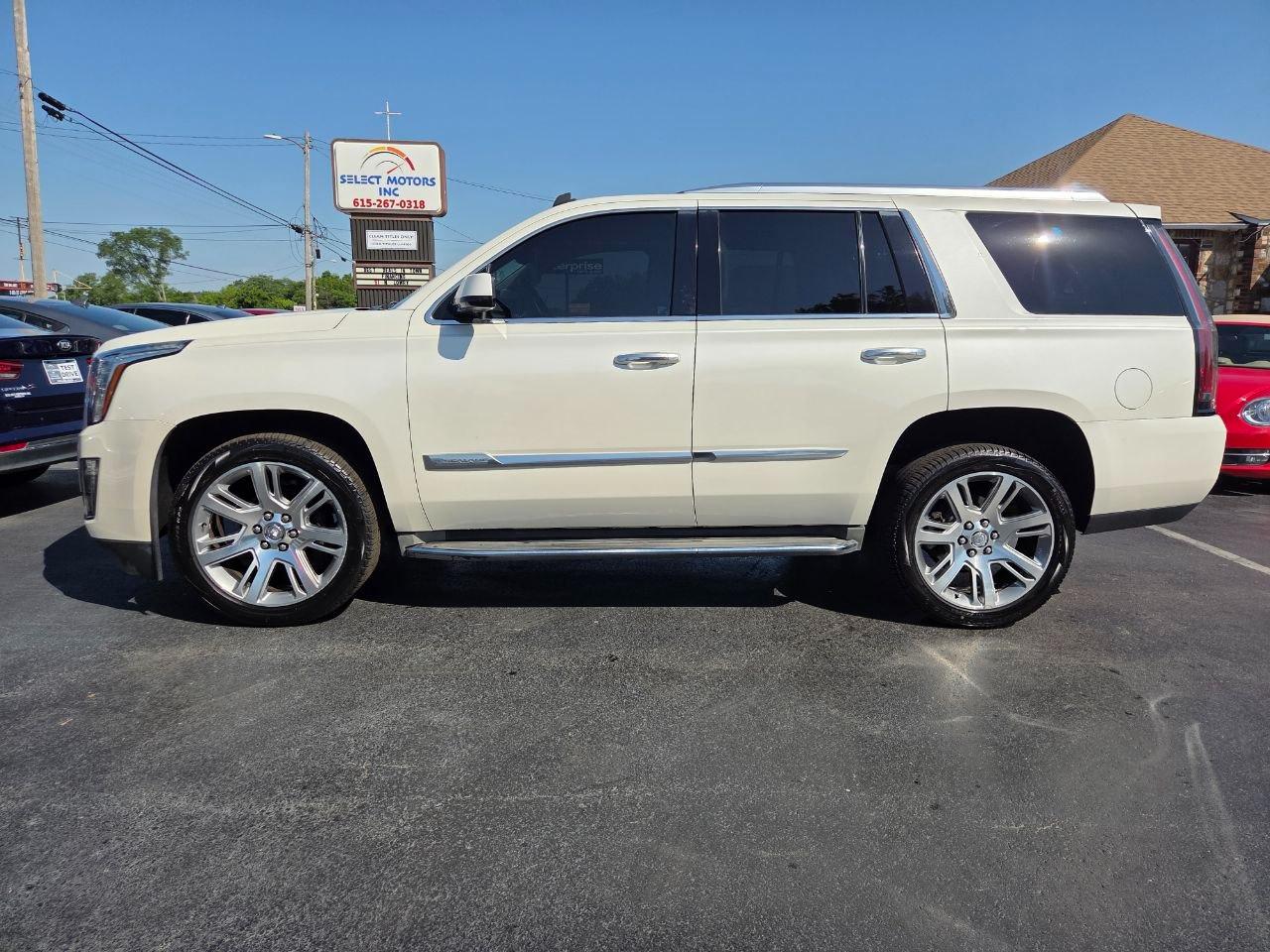 Cadillac Escalade Luxury 2WD 2015