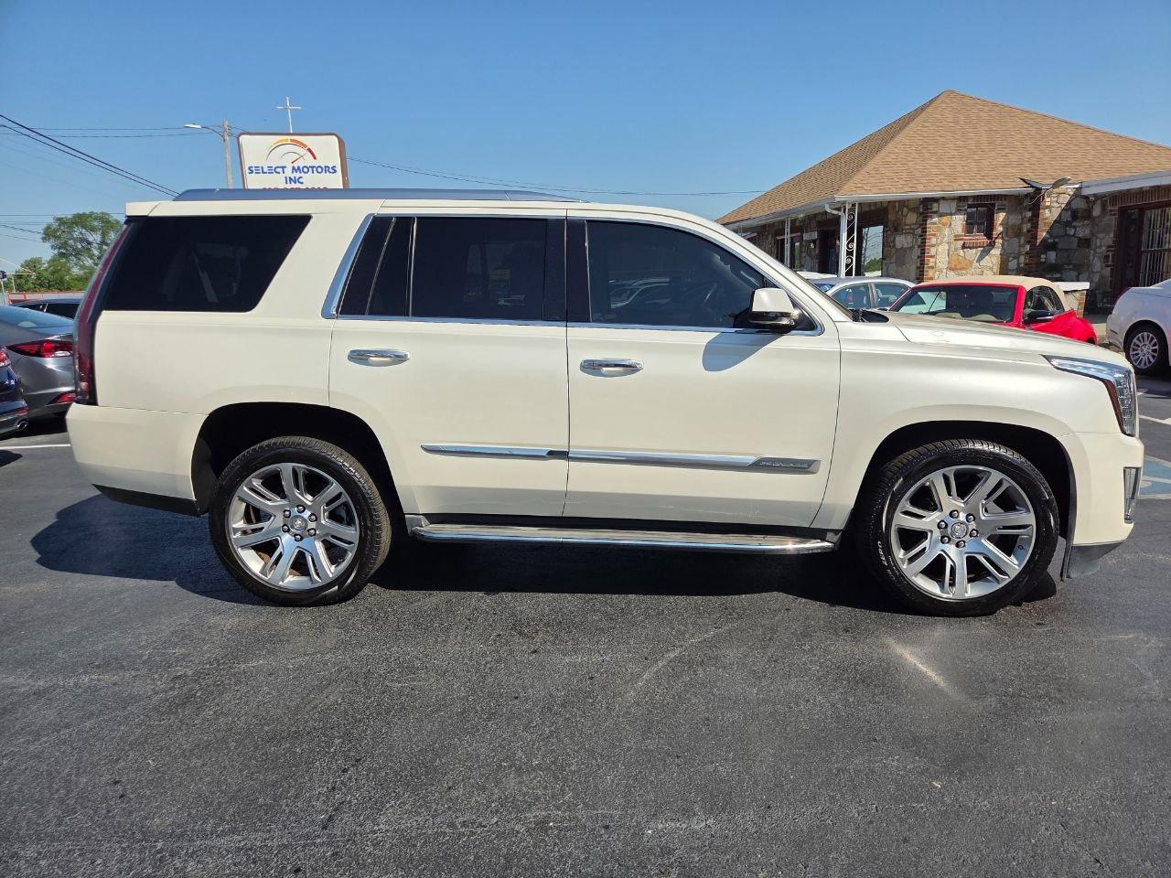 Cadillac Escalade Luxury 2WD 2015