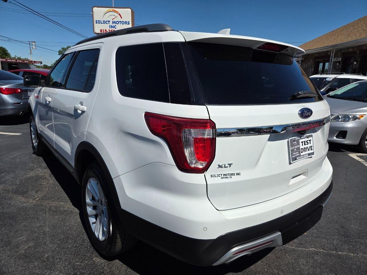 Ford Explorer XLT FWD 2017