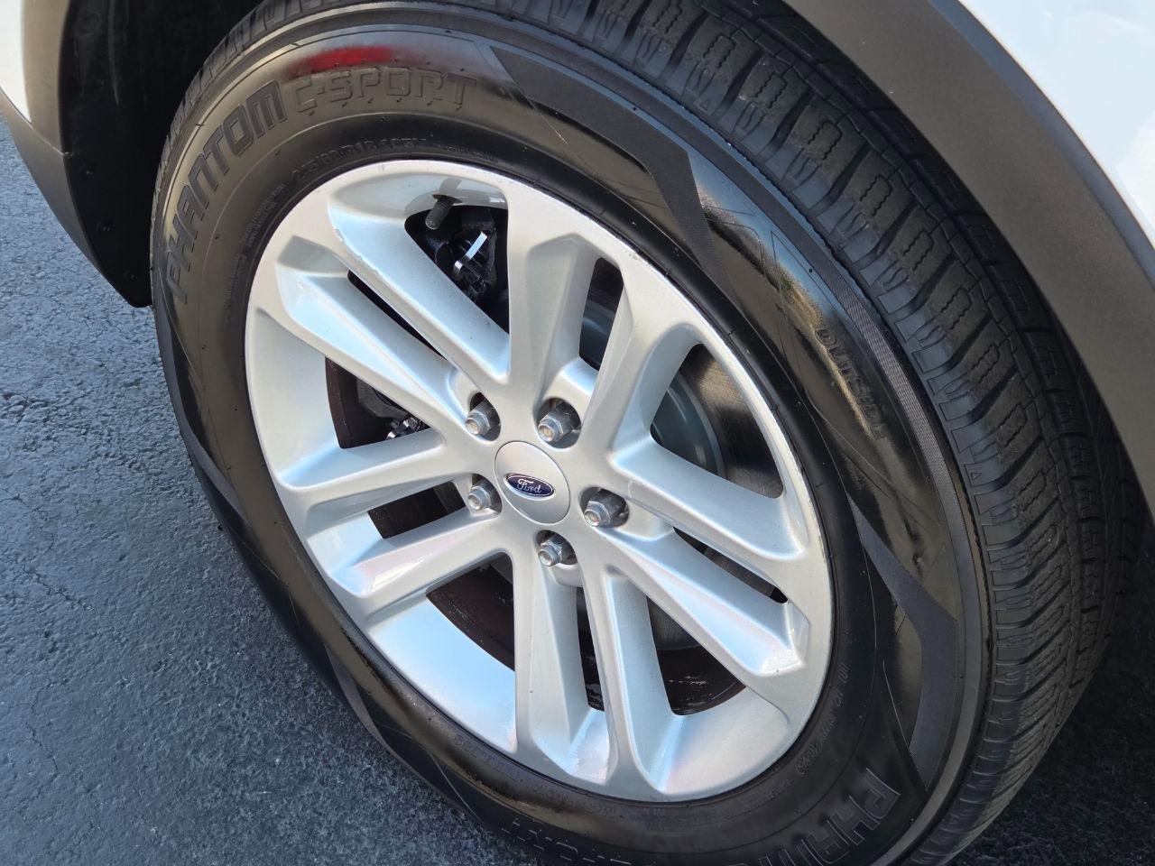 Ford Explorer XLT FWD 2017