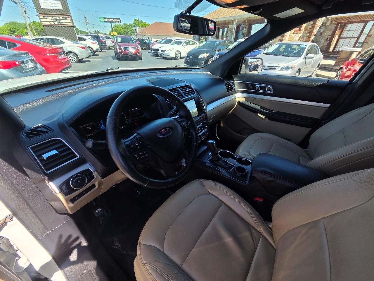 Ford Explorer XLT FWD 2017