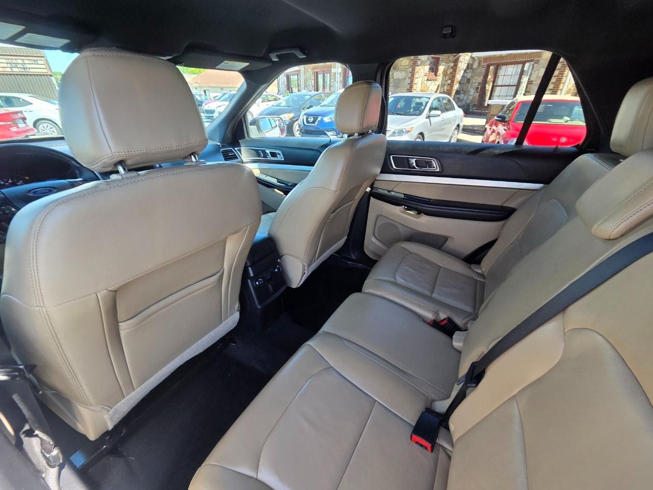 Ford Explorer XLT FWD 2017