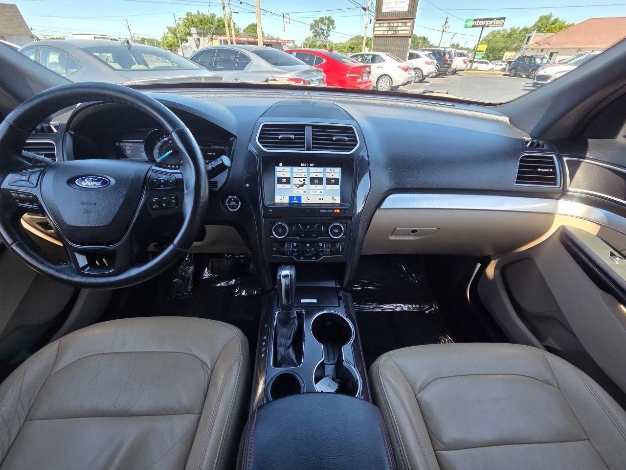 Ford Explorer XLT FWD 2017