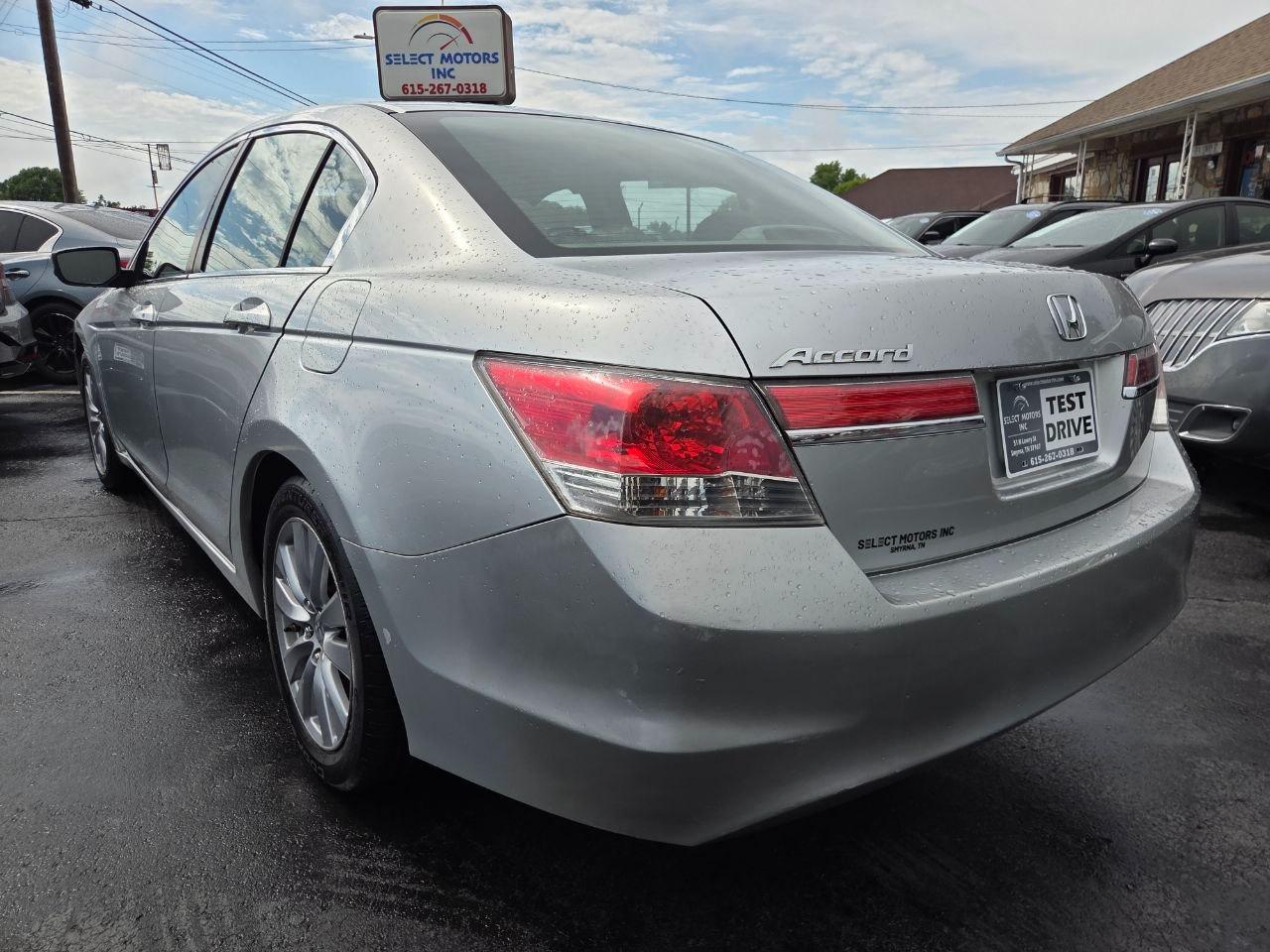 Honda Accord EX Sedan AT 2011