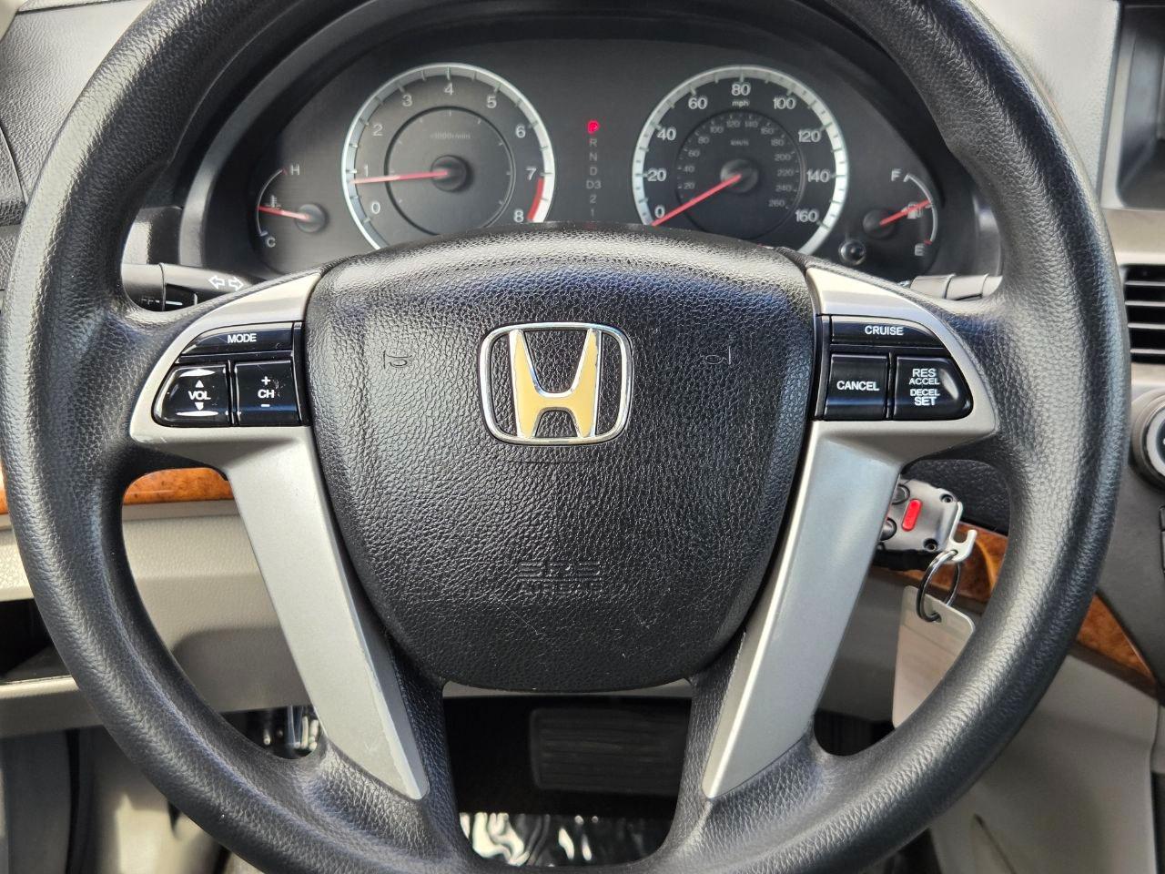 Honda Accord EX Sedan AT 2011