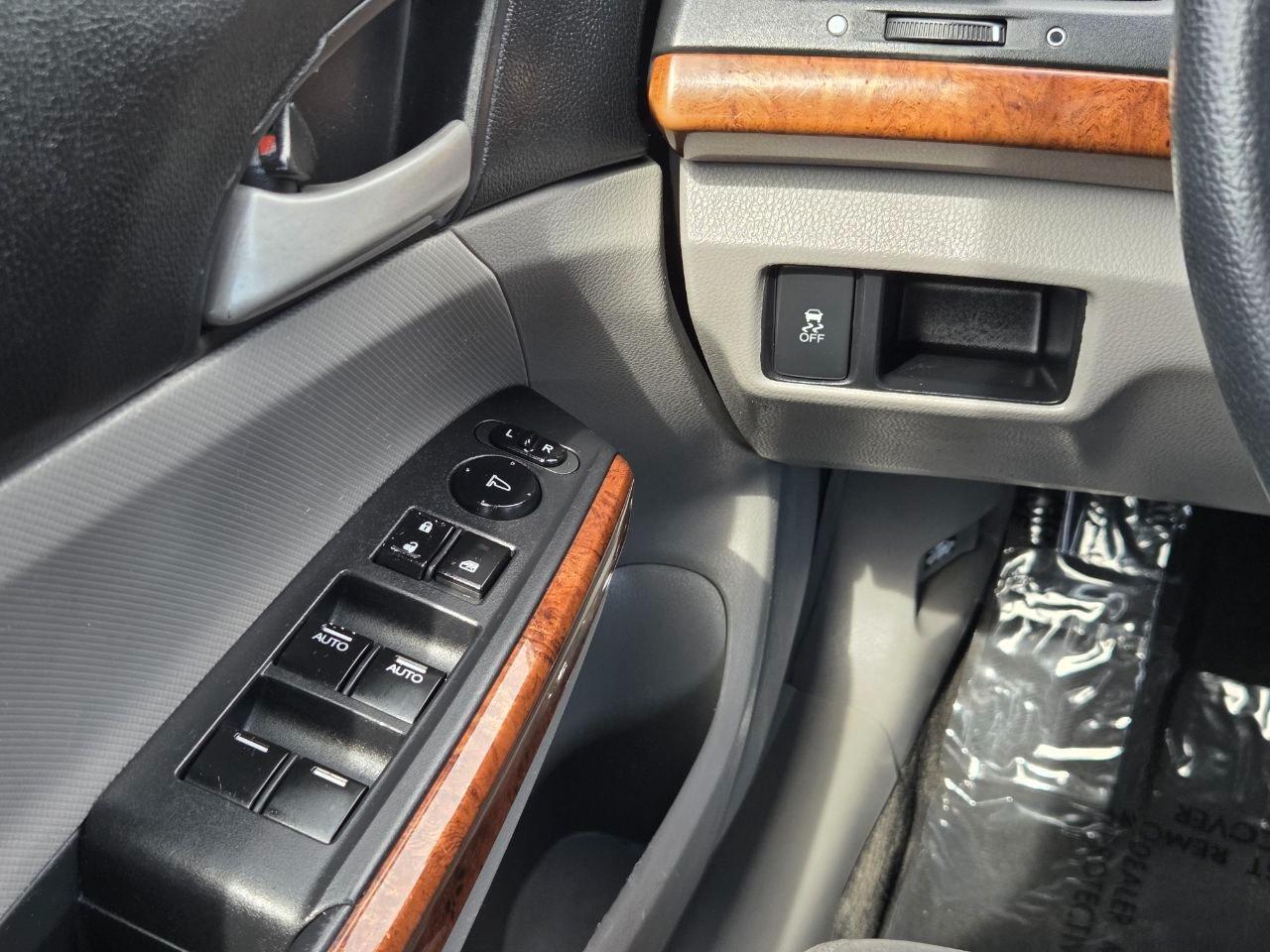 Honda Accord EX Sedan AT 2011