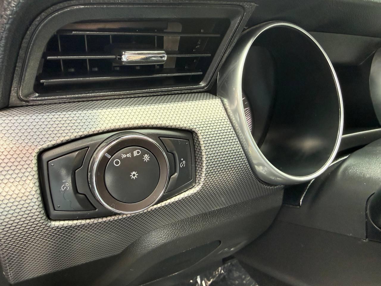 Ford Mustang EcoBoost Coupe 2019