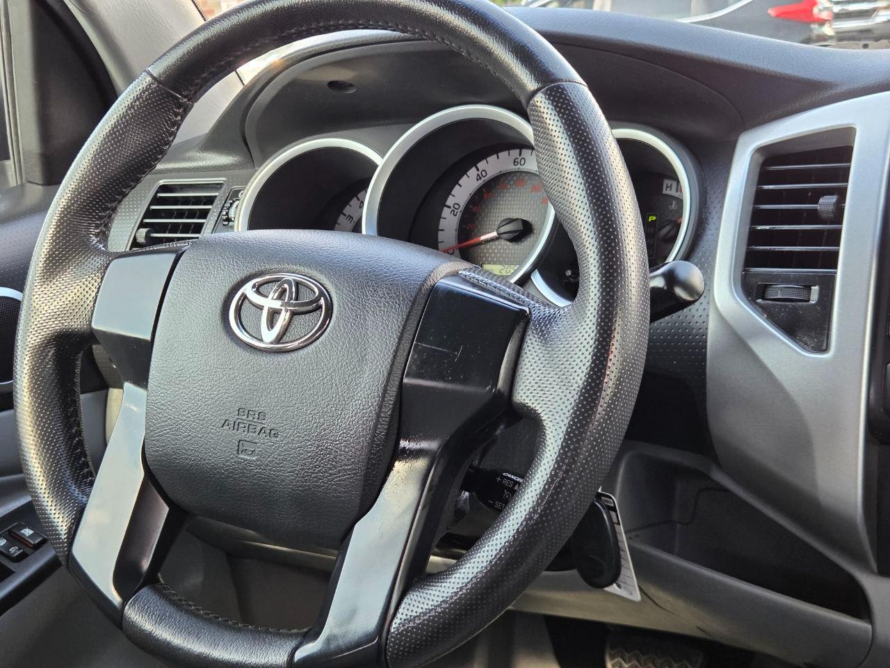 Toyota Tacoma PreRunner Access Cab 2WD 2012
