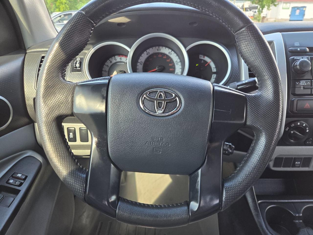 Toyota Tacoma PreRunner Access Cab 2WD 2012