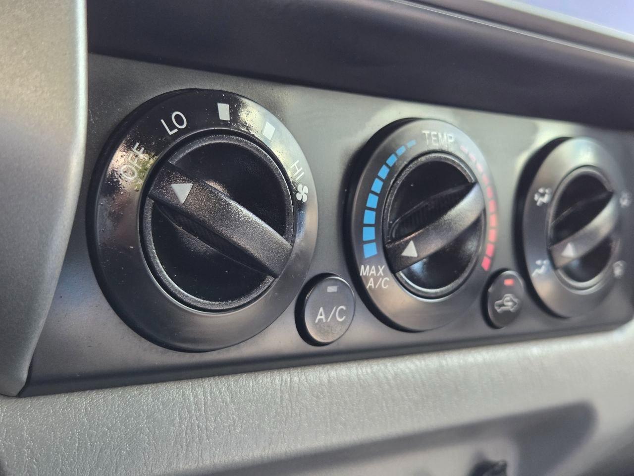 Toyota Tacoma PreRunner Access Cab 2WD 2012