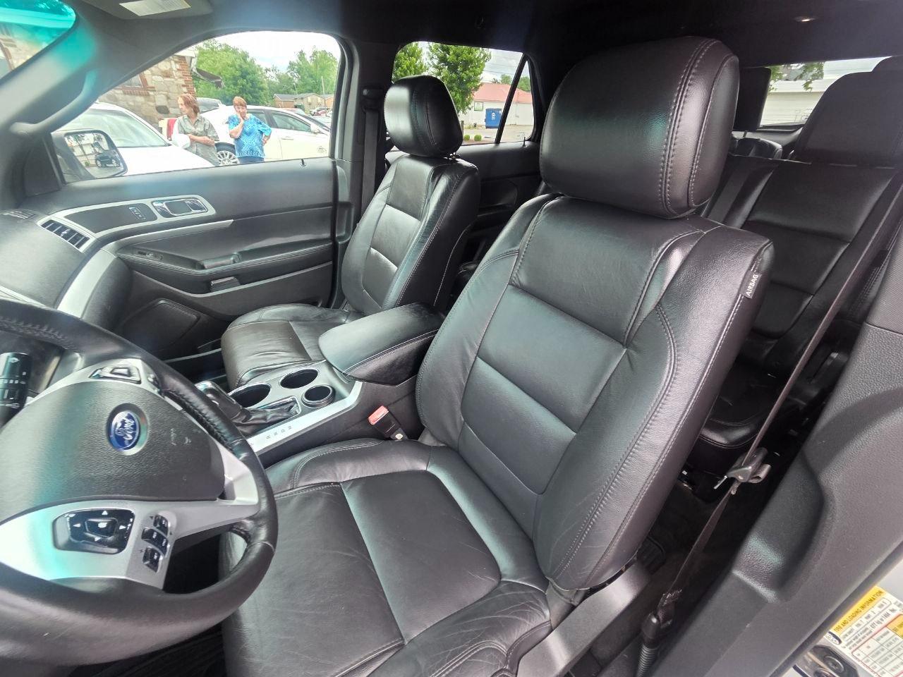 Ford Explorer XLT FWD 2014