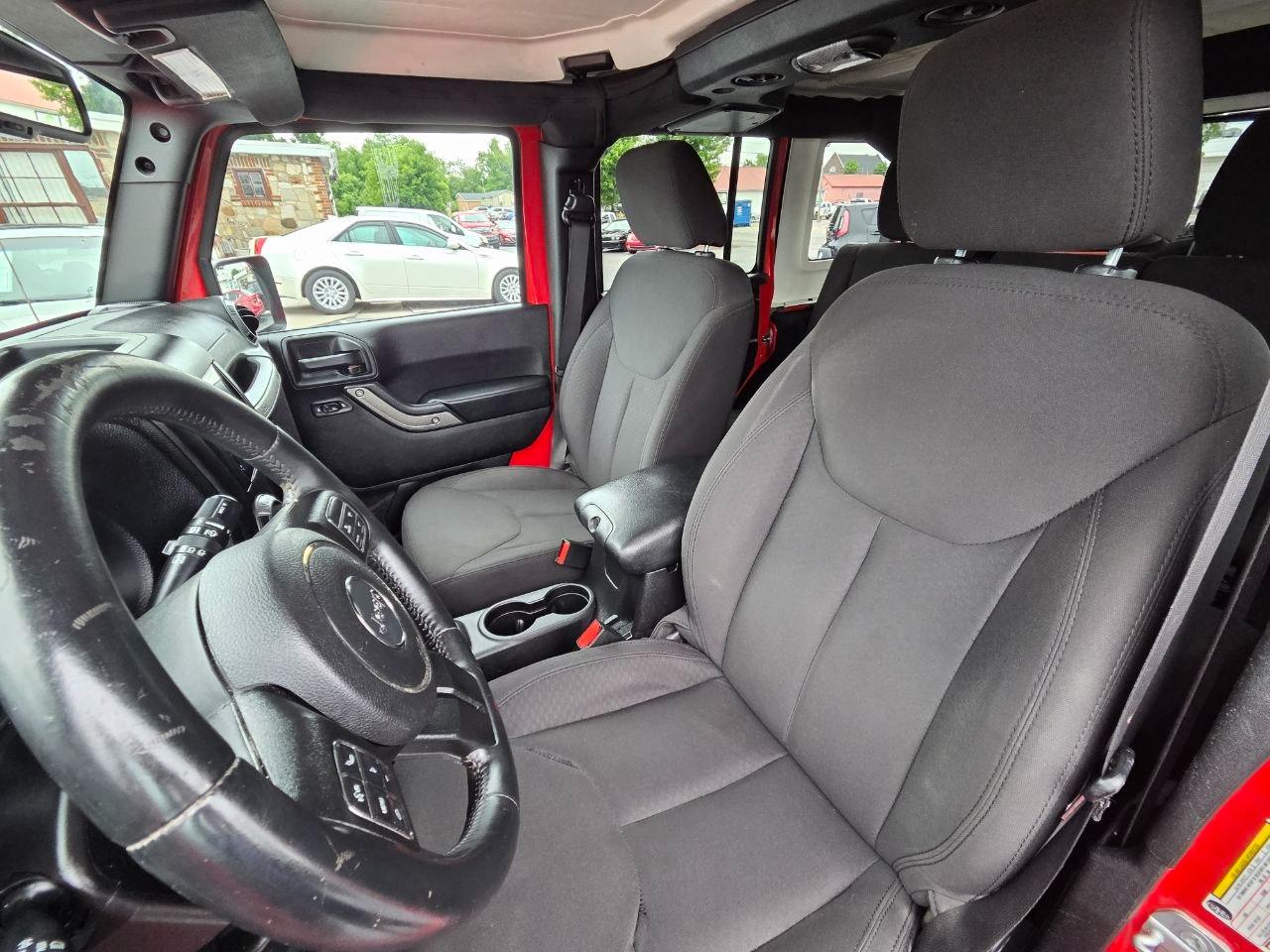 Jeep Wrangler Unlimited Sport 4WD 2015
