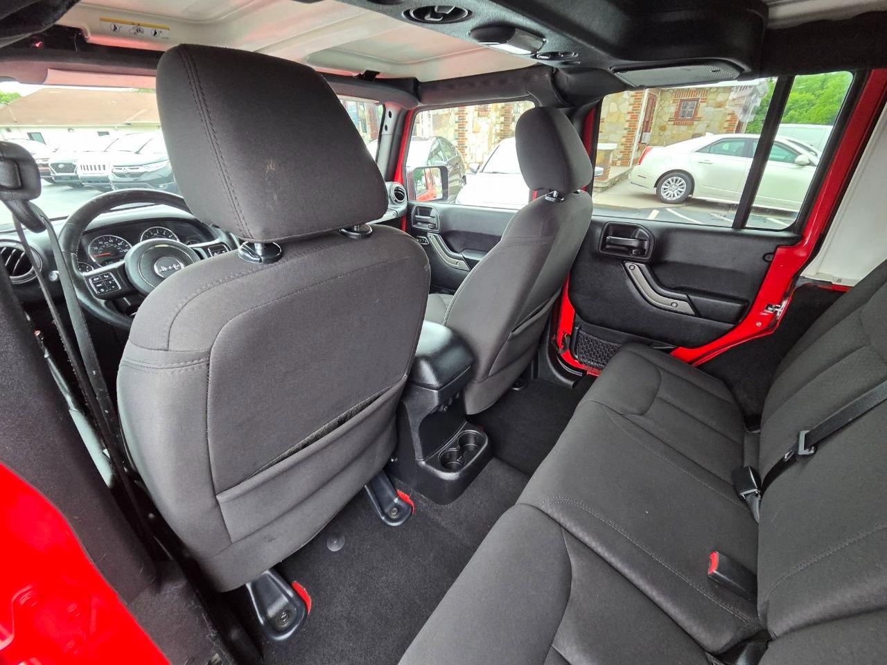 Jeep Wrangler Unlimited Sport 4WD 2015