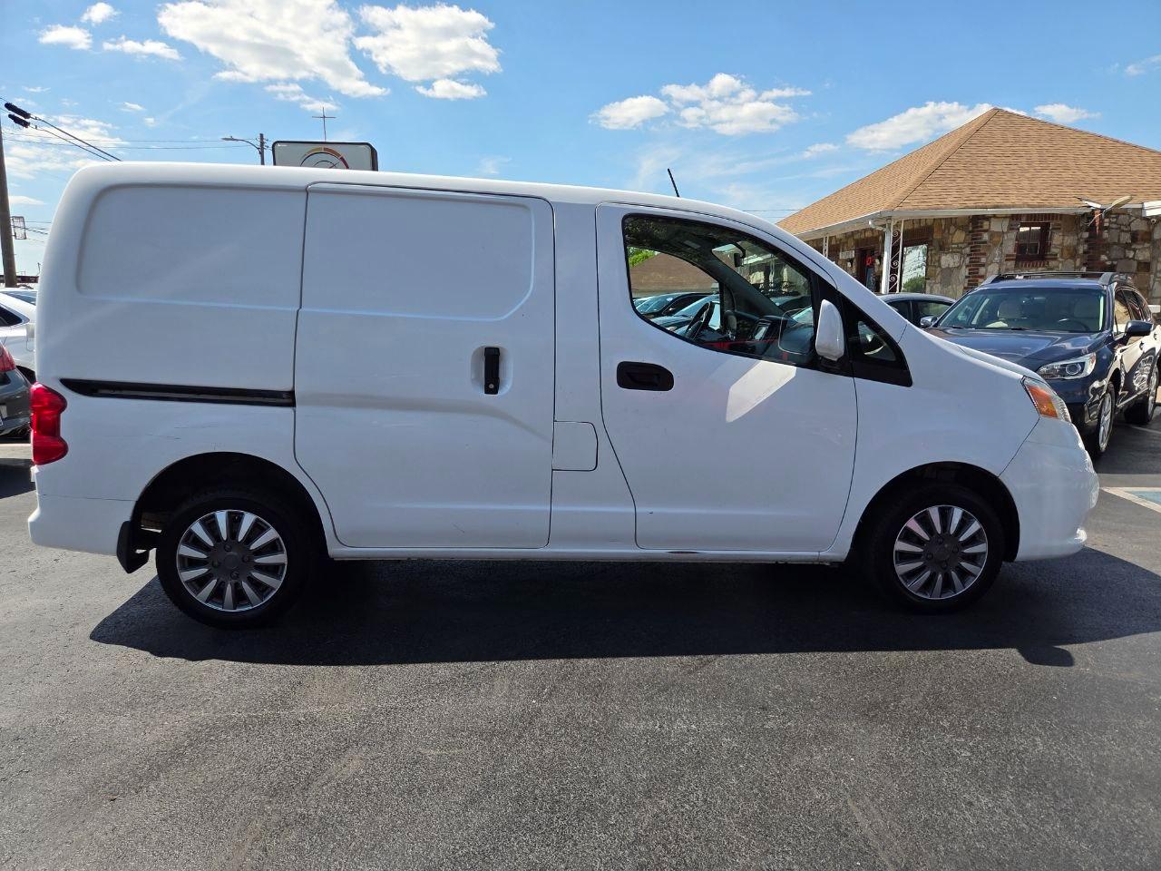 Nissan NV200 SV 2017