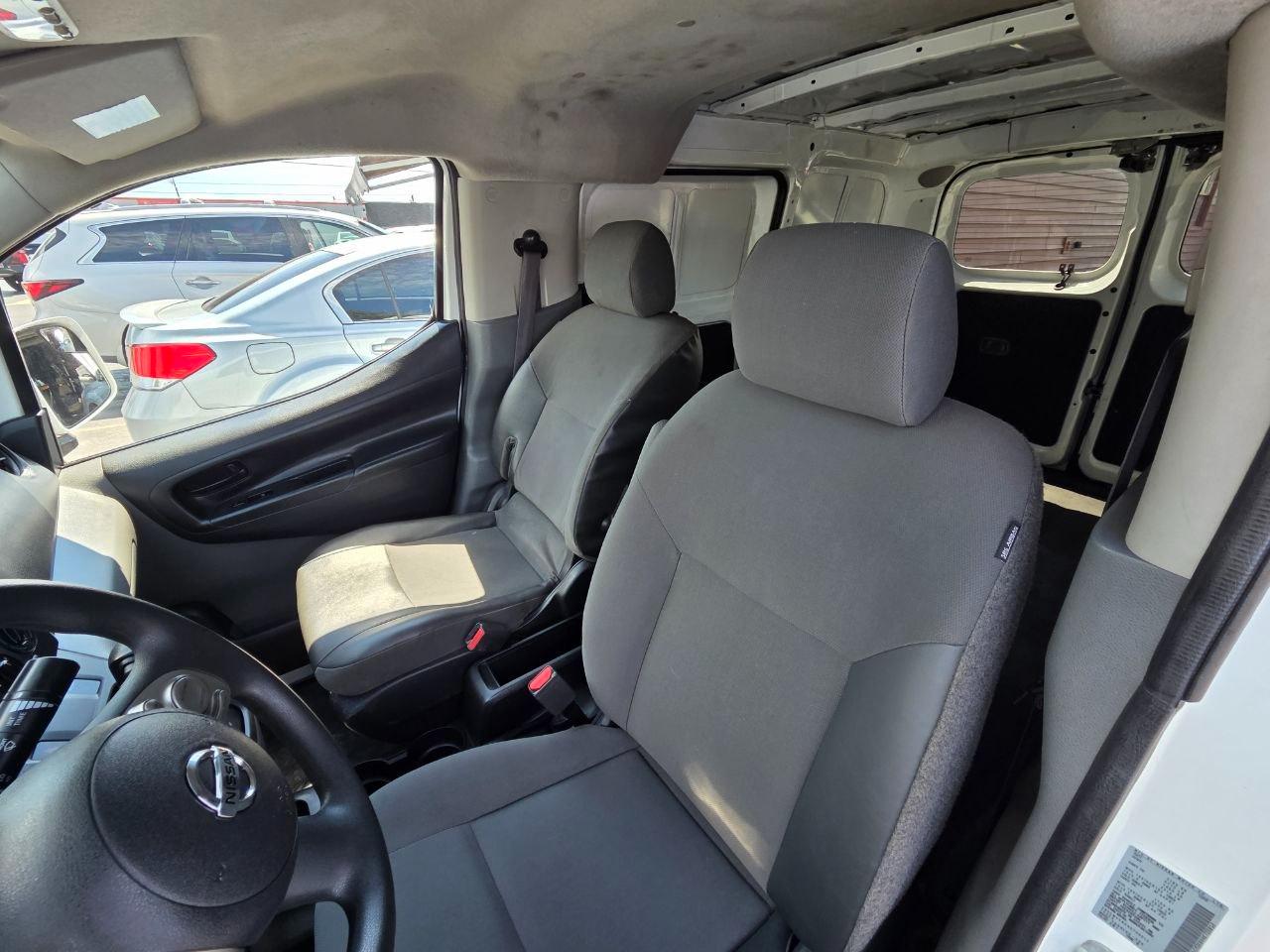 Nissan NV200 SV 2017