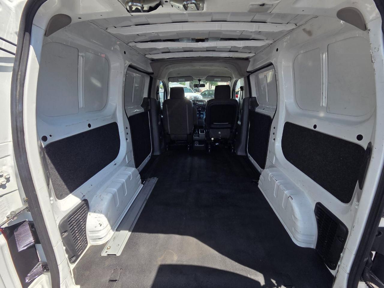 Nissan NV200 SV 2017