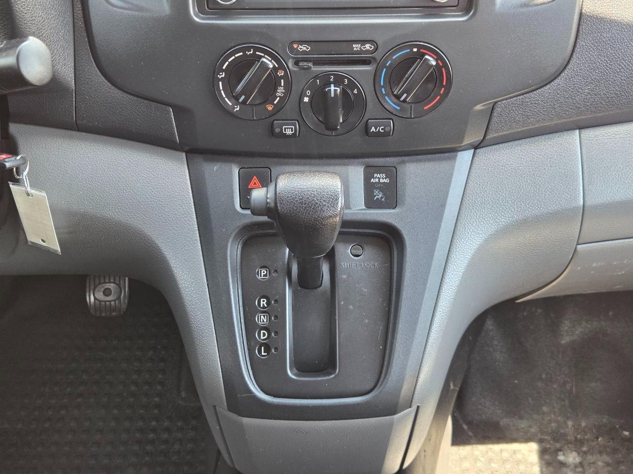 Nissan NV200 SV 2017