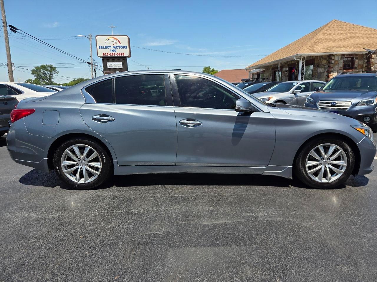 Infiniti Q50 Premium 2015