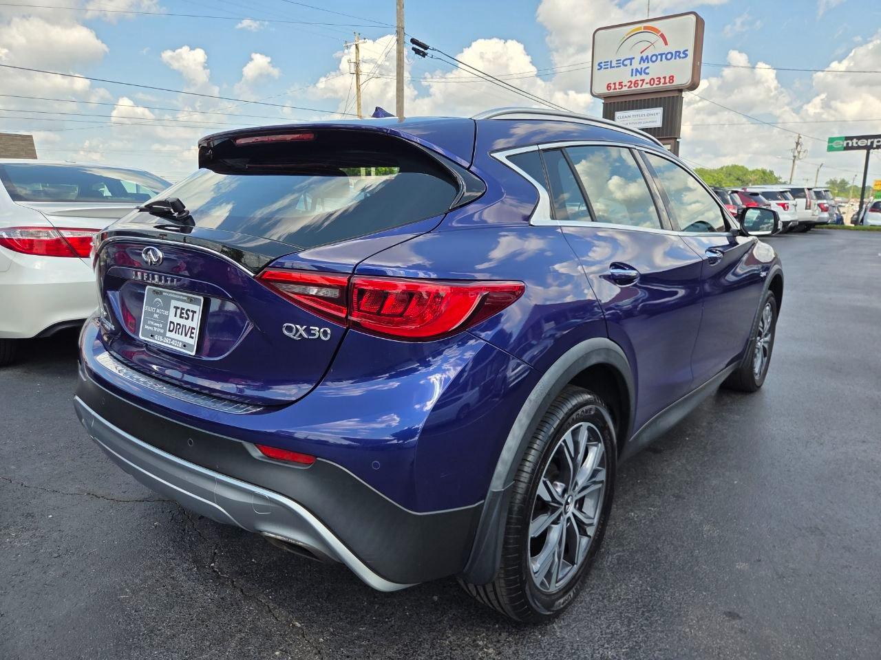 Infiniti QX30 Premium AWD 2017