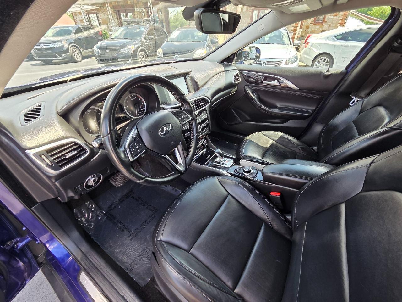 Infiniti QX30 Premium AWD 2017