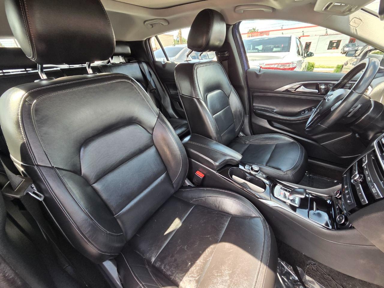Infiniti QX30 Premium AWD 2017