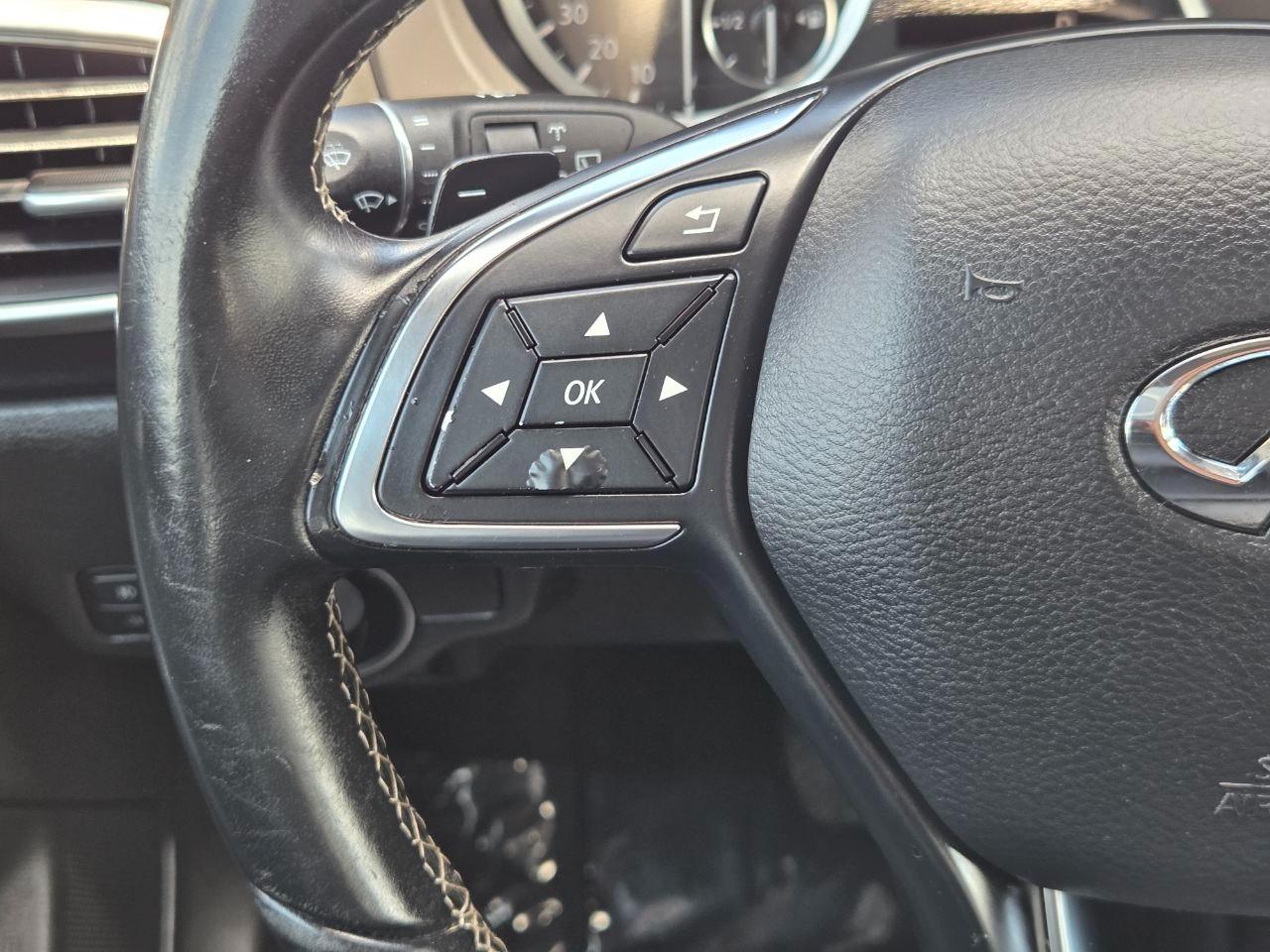 Infiniti QX30 Premium AWD 2017