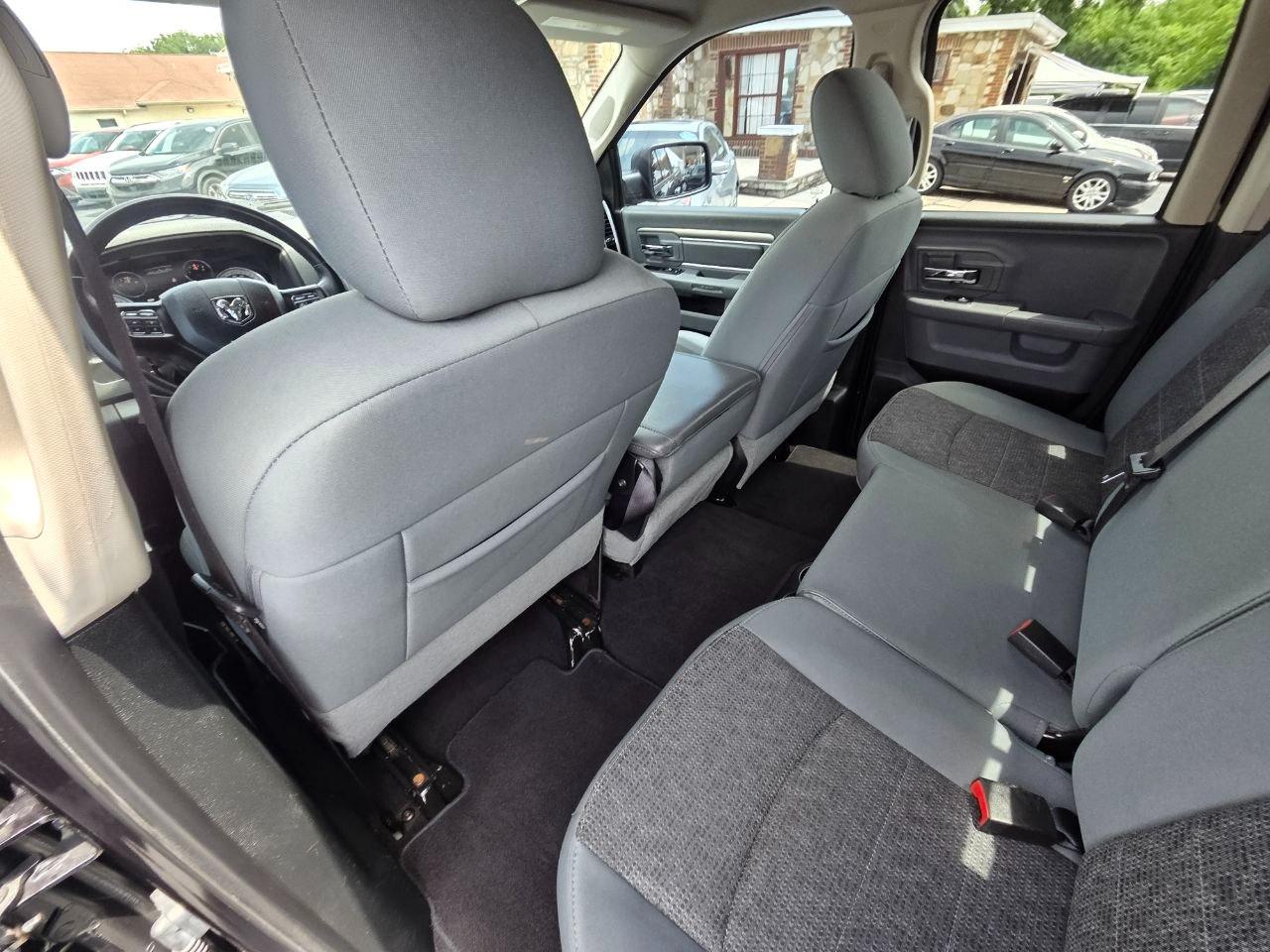 RAM 1500 Big Horn Quad Cab 4WD 2018
