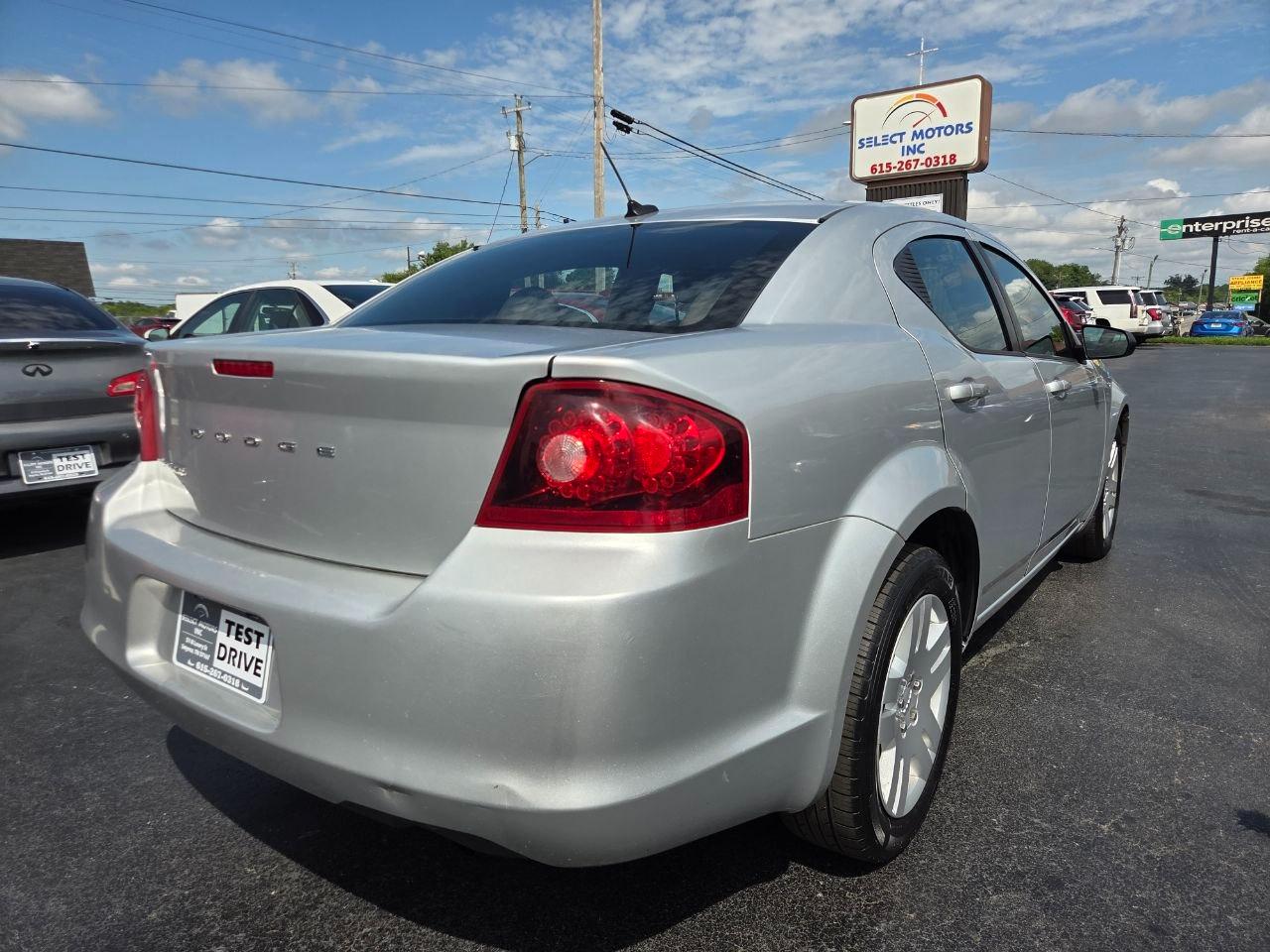 Dodge Avenger SE 2012