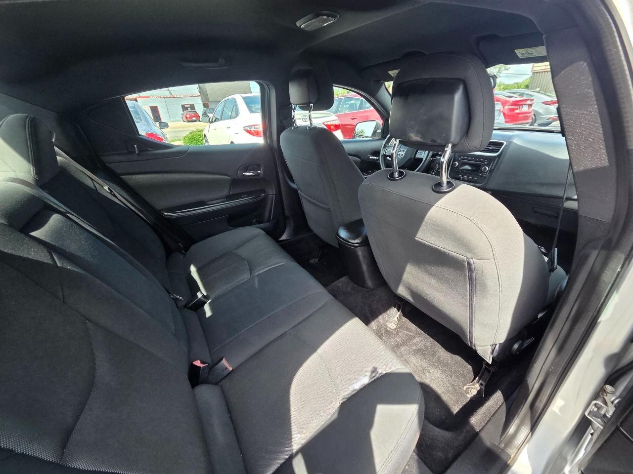 Dodge Avenger SE 2012