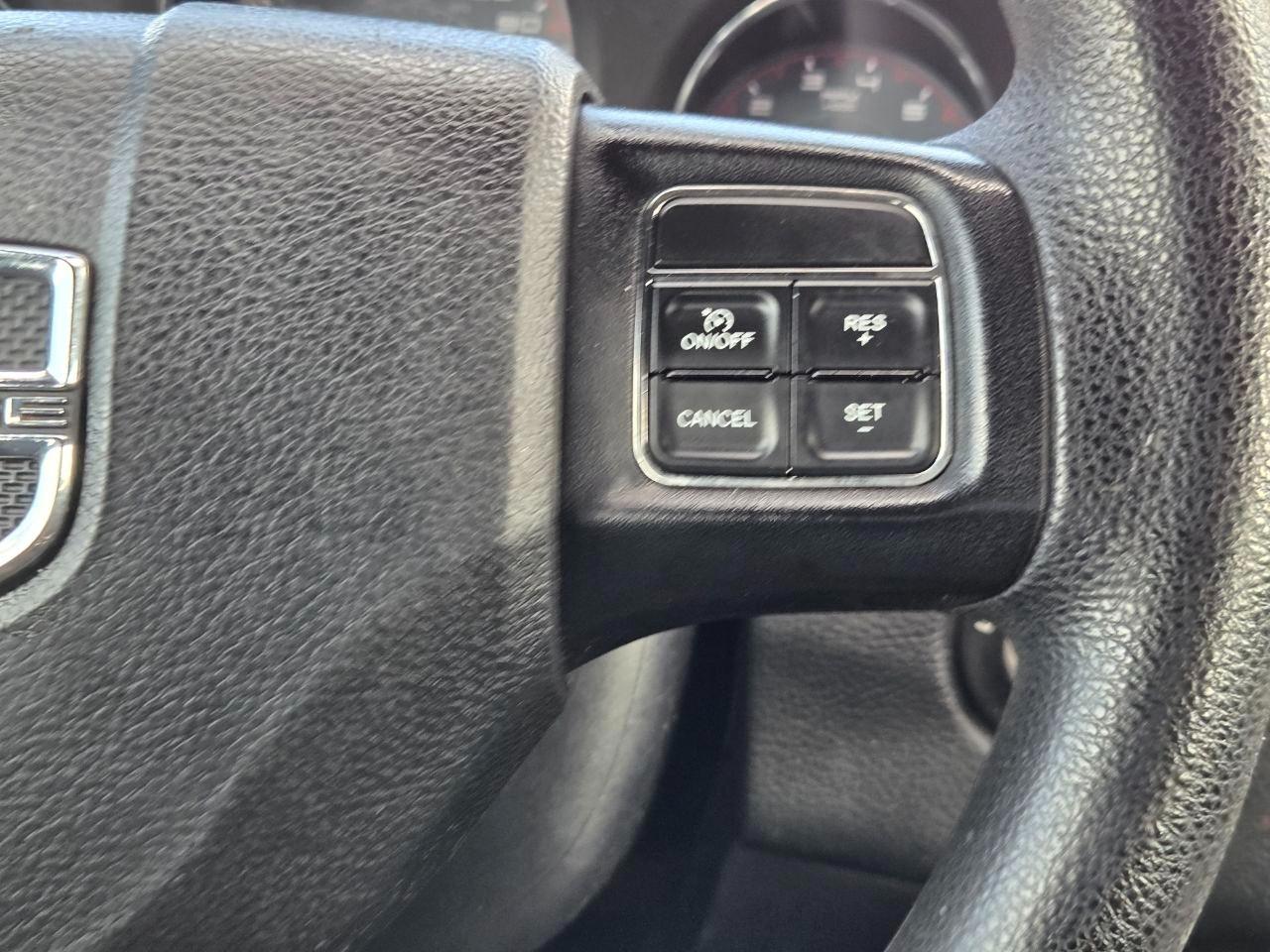 Dodge Avenger SE 2012