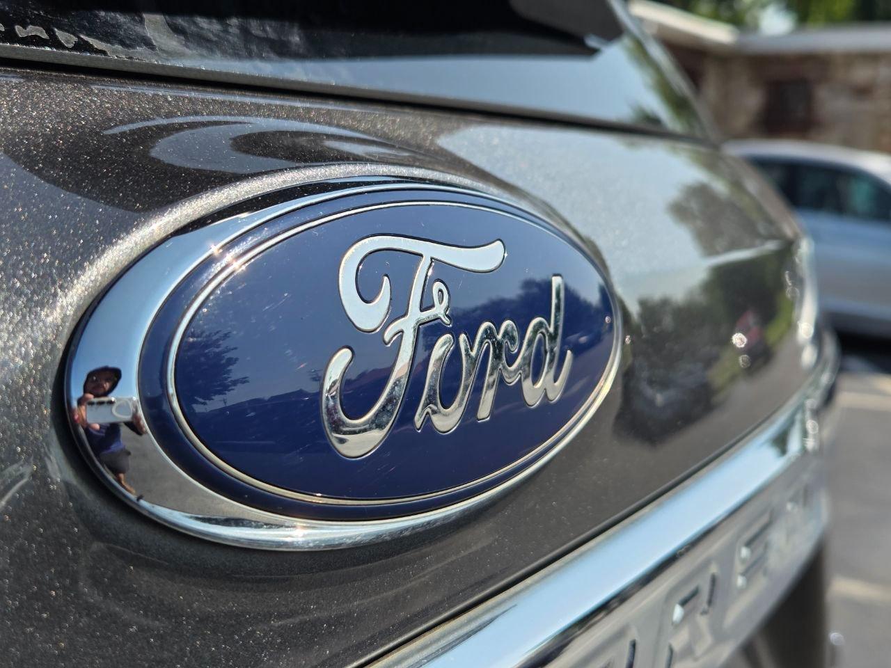 Ford Explorer XLT FWD 2016