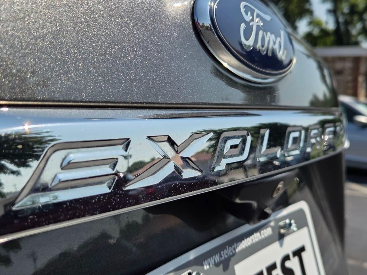 Ford Explorer XLT FWD 2016