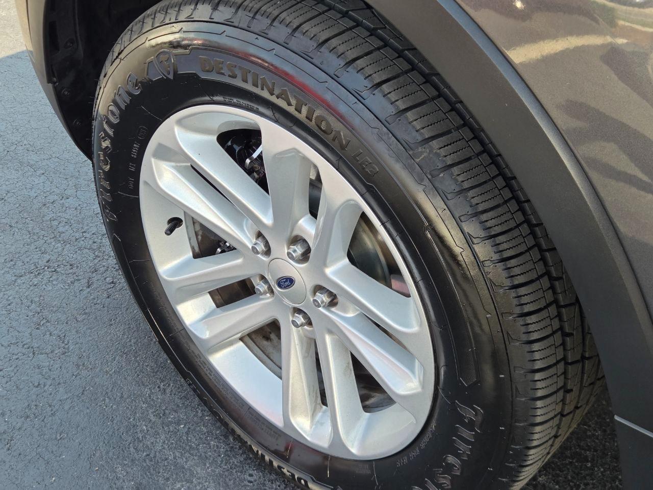 Ford Explorer XLT FWD 2016