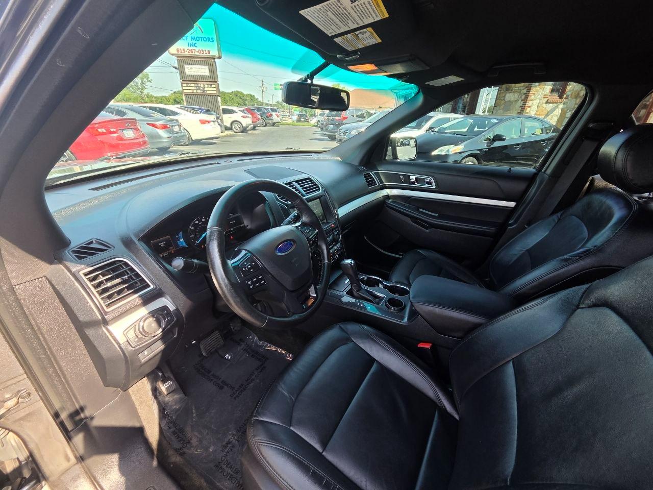 Ford Explorer XLT FWD 2016